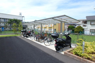 【その他共用部分】 | 屋根付き駐輪場♪