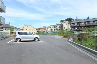 【駐車場】