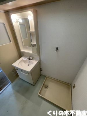 【洗面所】 | ライブタウン宝来 | 忙しい朝には欠かせない洗面所です