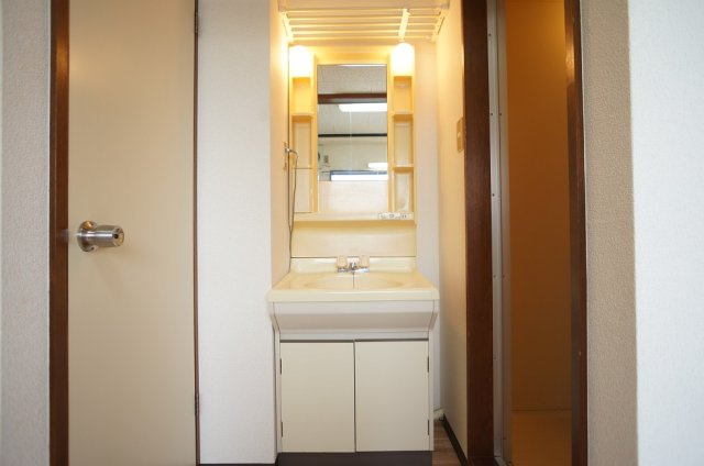 【洗面所】 | 千石ビル | 洗面化粧台