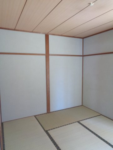 入野町16115-10戸建の和室|和室があれば、来客や子供用のスペースとして活躍します