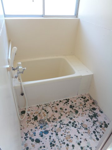 入野町16115-10戸建の浴室|きれいなお風呂です
