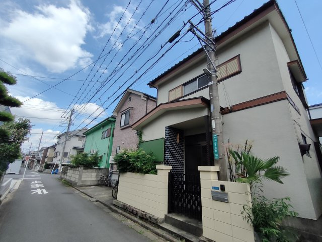 貸戸建住宅　岩槻の外観|落ち着いた雰囲気の外観です