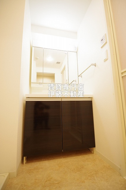 BLASTO Residenceの独立洗面台