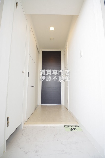 BLASTO Residenceの玄関