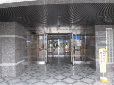 【エントランス】 | ローズコーポ西中島 | オートロック完備！管理人がいて安心