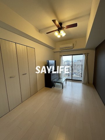 Luxe布施北Ⅱ（ラグゼ布施北Ⅱ）の居間・リビング