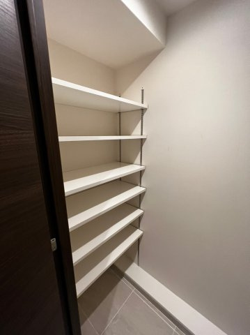 シティインデックス中野の収納|シューズインクローゼット