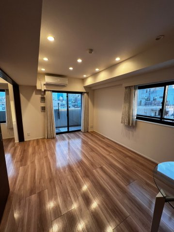 シティインデックス中野の居間・リビング|2面採光