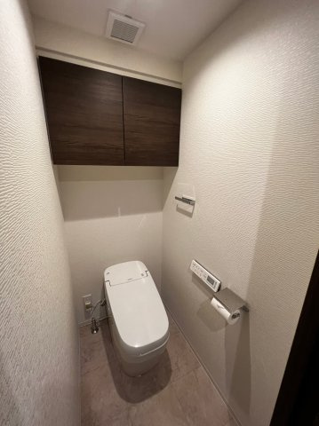 シティインデックス中野のトイレ|上部の棚が便利