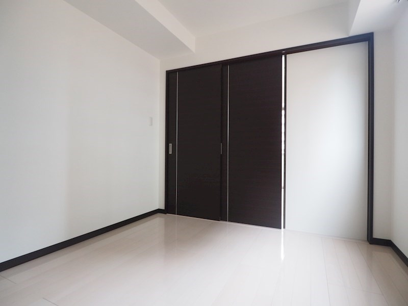 角部屋なので、ベッドルームも明るいです