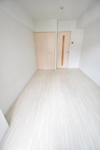 パークハウスナンバの洋室