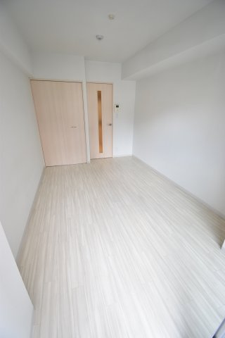 パークハウスナンバの洋室