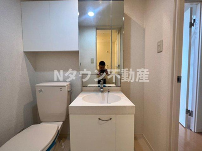 【独立洗面台】 | 寿キャッスル栄生 | 独立洗面化粧台が付いています