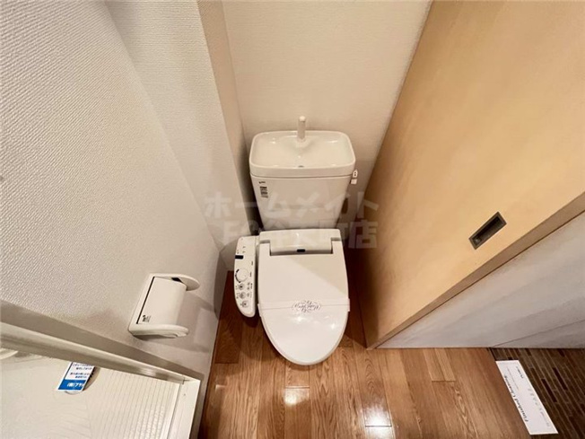 【トイレ】 | レオンコンフォート弁天町 | シンプルで使いやすいトイレです