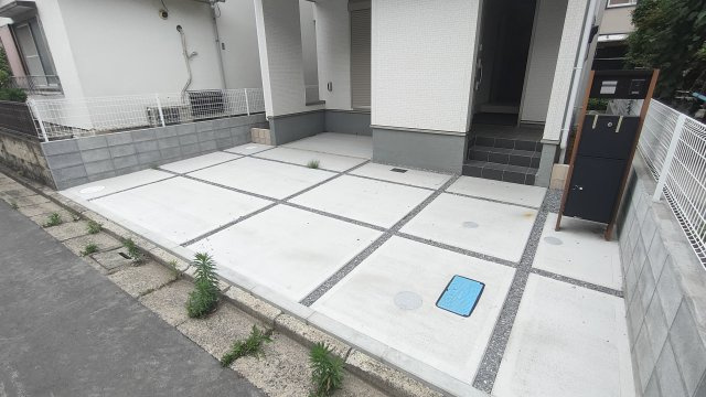 Kolet岩槻小溝の駐車場|駐車場があります