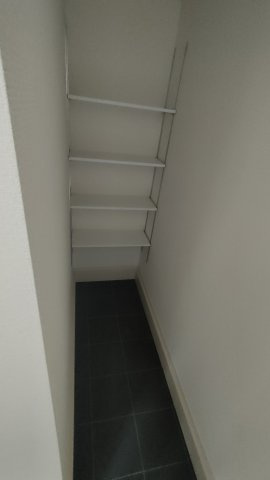 Kolet岩槻小溝の収納|シューズWICです。玄関から歩いては入れますので、外へもっていく大きなものなど置くことが可能です