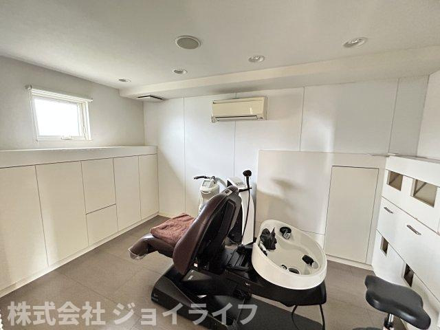 千旦林　2棟一括店舗兼住居の内装|シャンプールーム