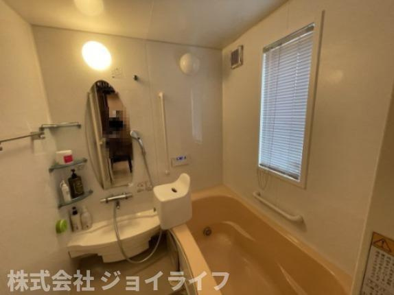 千旦林　2棟一括店舗兼住居の浴室|2階ユニットバス