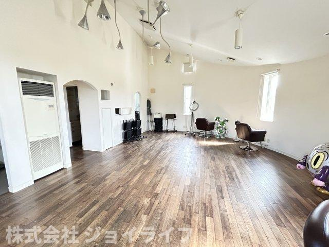 千旦林　2棟一括店舗兼住居|カットブース
