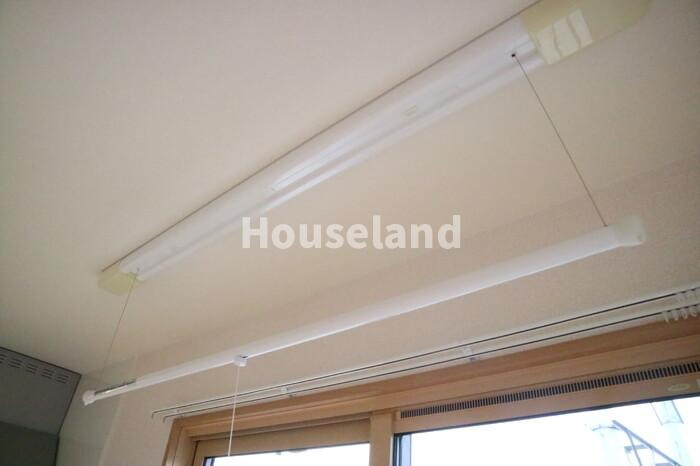 パーチェ寿の設備|天井吊り下げ式物干し竿があるので、梅雨時期も安心♪