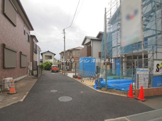 【前面道路含む現地写真】