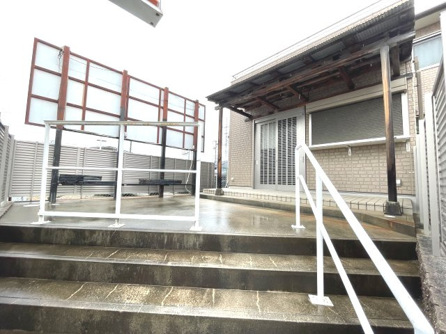 浦里5丁目店舗の外観