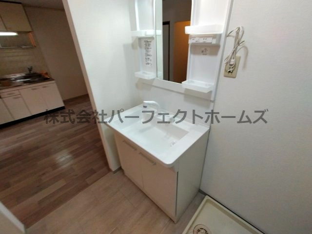クレシェ星丘の独立洗面台|独立洗面化粧台が付いています