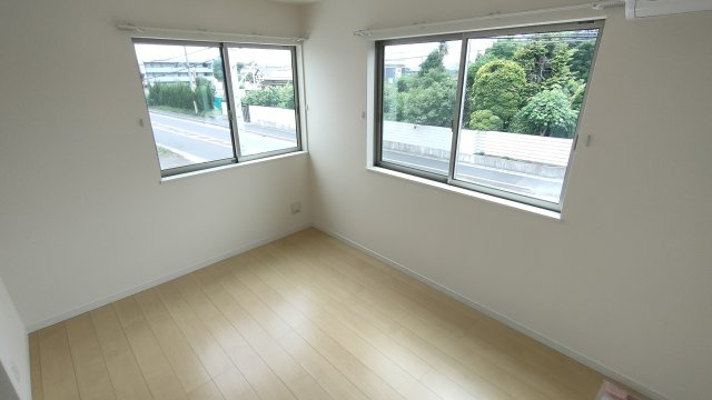 Kolet岩槻南辻の内装|明るい色調の室内です