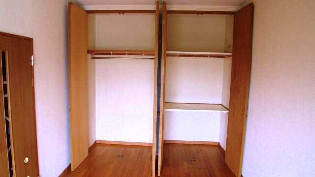 【洋室】 | ブルウジュ | 広々とした洋室です