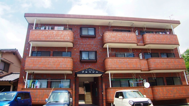 【外観】 | ブルウジュ | 建物外観を気になさる方へ、見た目の良い物件です