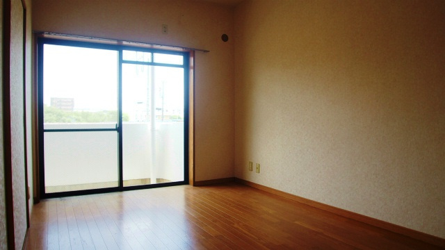 【居間・リビング】 | ブルウジュ | ゆったりとしたリビングです