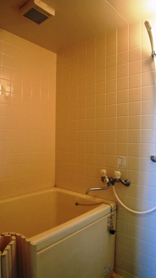 【浴室】 | ブルウジュ | 落ち着いた空間のお風呂です