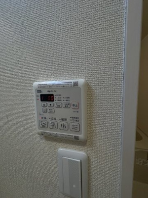 【設備】 | フジパレス東三国3番館 | 浴室乾燥機です