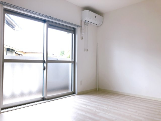 ラグナ幸町の洋室