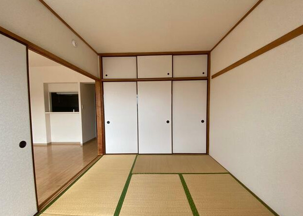 ヒルズ南戸塚3の和室