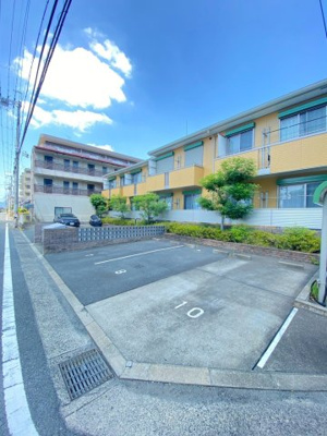 【駐車場】 | シャーメゾンわかば