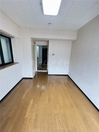 【居間・リビング】 | 使いやすい居間です