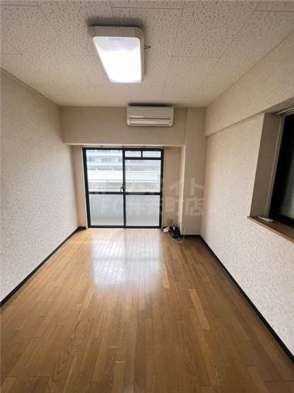 【居間・リビング】 | こちらのリビングで趣味の時間をお楽しみください