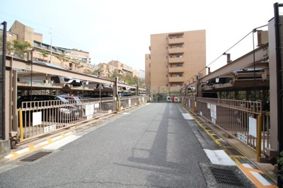 【駐車場】 | 六甲グランドヒルズ弐号館