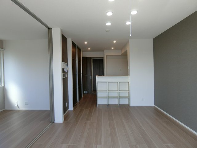 メゾン　ド　ウミライ元町の居間・リビング
