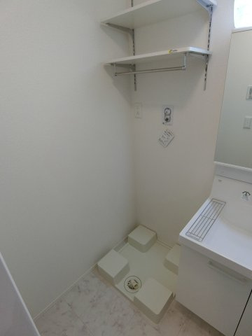 メゾン　ド　ウミライ元町の洗面所