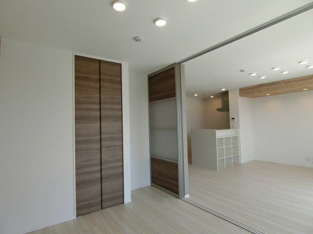 メゾン　ド　ウミライ元町の洋室