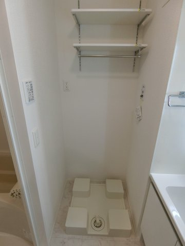 メゾン　ド　ウミライ元町の洗面所