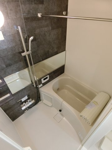 メゾン　ド　ウミライ元町の浴室