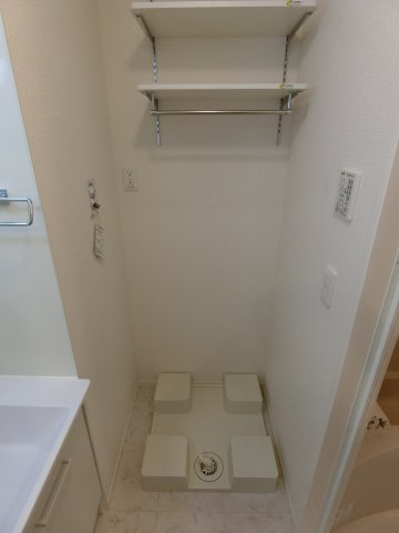 メゾン　ド　ウミライ元町の洗面所