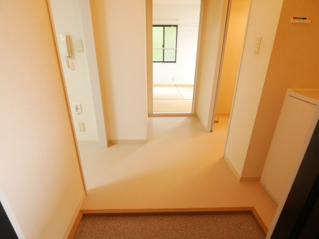 さくらハイツの玄関