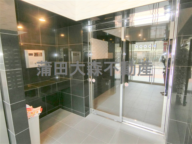 XEBEC蒲田Station-exz.のエントランス