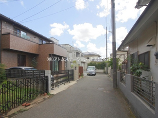 【前面道路含む現地写真】