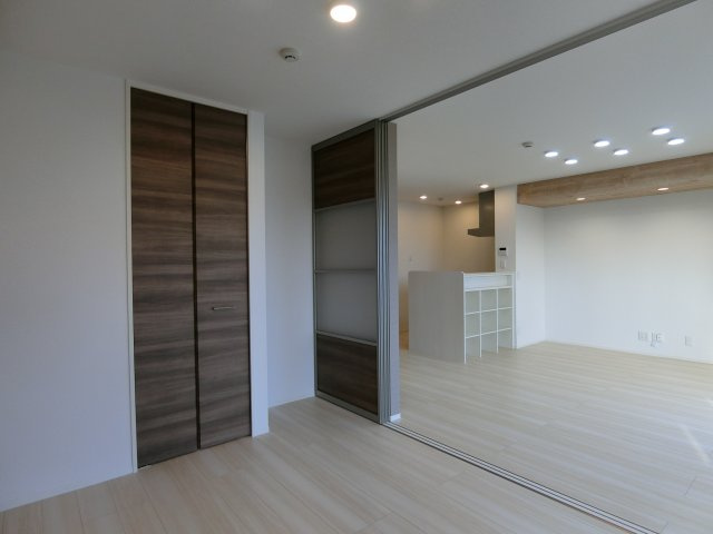 メゾン　ド　ウミライ元町の洋室